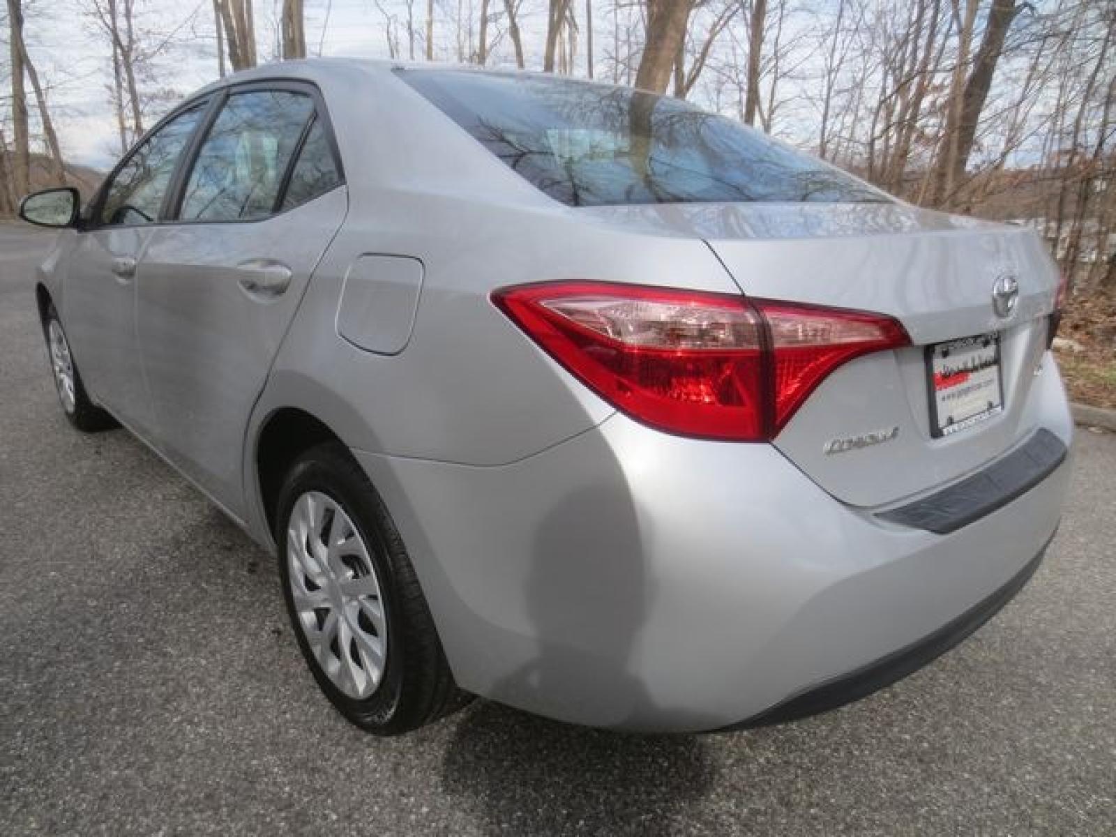 2019 Silver /Gray Toyota Corolla LE (2T1BURHE2KC) with an 1.8 liter 4-cylinder DOHC 16V engine, Automatic transmission, located at 270 US Route 6, Mahopac, NY, 10541, (845) 621-0895, 41.349022, -73.755280 - Photo #4